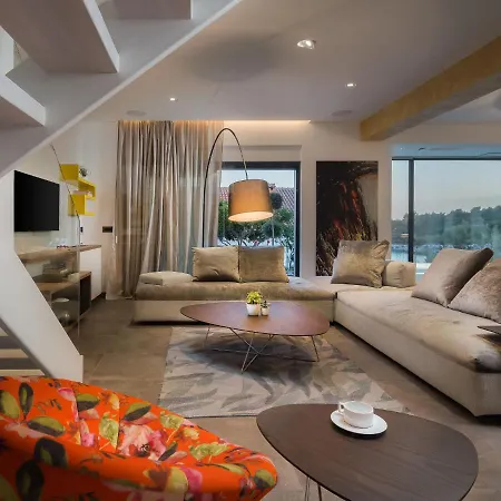 Argemonia Villa *