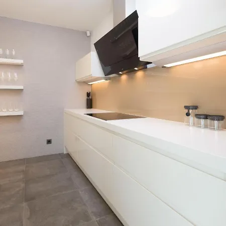 Argemonia Villa